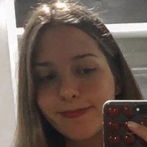 Ara Dittler, 26 (TikTok Star)