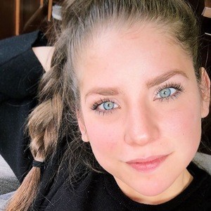 Aracely Stefania Garza, 26 (Instagram Star)