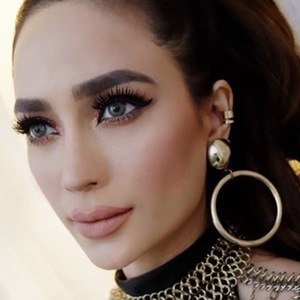 Arci Munoz, 35 (Rock Singer)