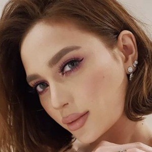 Arci Munoz, 36 (摇滚歌手)