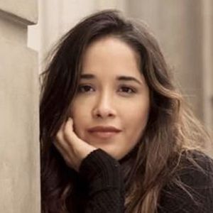 Areliz Benel, 37 (TV Actress)