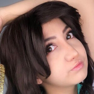 Ari, 24 (TikTok Star)