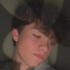 Ari Vera, 22 (TikToker)