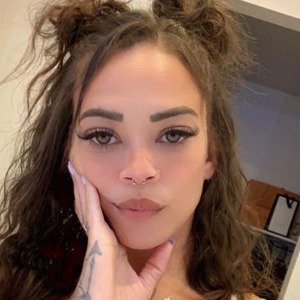 Aria Wolf, 38 (TikTok明星)