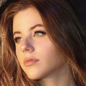 Ariana Donovan image 4