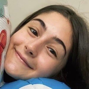 Ariana Feygin image 4