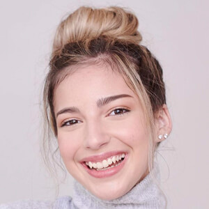 Ariana Nunez image 12