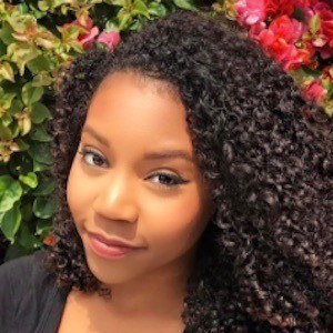Arianna Henderson image 6