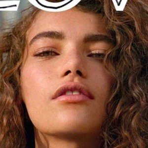 Arianna Hicks, 26 (Pop Singer)