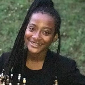 Ariel Gray image 3