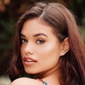 Ariel Yasmine image 2