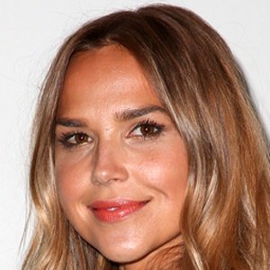 Arielle Kebbel, 40 (电影女演员)
