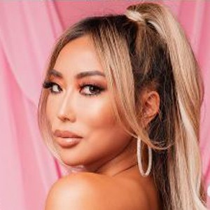 Arika Sato, 39 (YouTube Star)