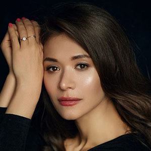 Arina Skoromnaya, 37 (電視節目主持人)