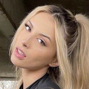 Arionna Morales, 26 (TikTok Star)