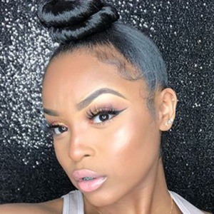 Ariyanna, 26 (Makeup Artist)