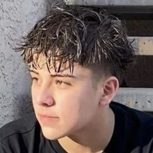 Armando Rubio image 2