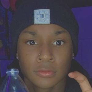 Armani Rhodes image 3