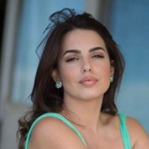 Armina Mevlani, 34 (模特)