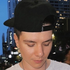 Artistgary, 31 (TikTok Star)