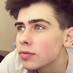 Artur Sikorski, 24 (YouTube明星)