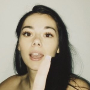 Aryanna May, 23 (TikTok Star)