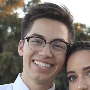 Asa Howard, 25 (Star d'Instagram)