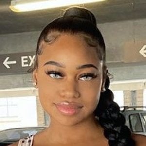 Ashleigh Summers image 5