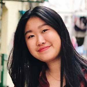 Ashlelayy, 25 (Star di YouTube)