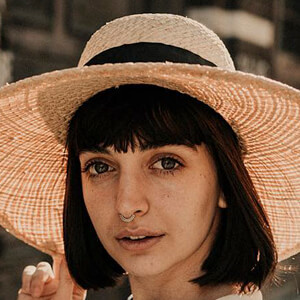 Ashley Ballard, 29 (Blogger)