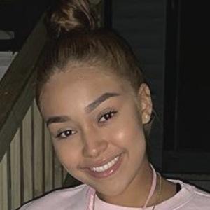 Ashley Bobbio, 25 (Instagram Star)