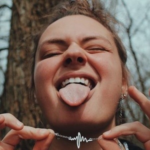 Ashley Fisher, 25 (TikTok明星)