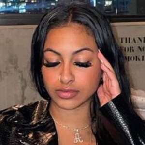 Ashley Gomez image 8