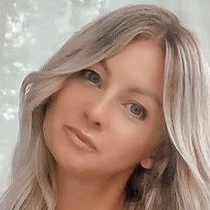 Ashley Hosbach, 50 (现实之星)