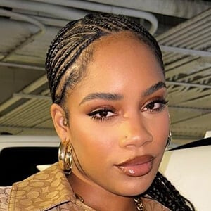 Ashley Jones, 28 (现实之星)