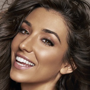 Ashley Loren, 37 (Pop Singer)