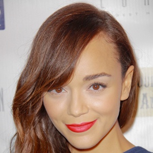 Ashley Madekwe, 43 (电视女演员)