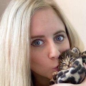 Ashley Morrison (1992 - 2023) (TikTok Star)