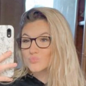 Ashley Pox, 20 (TikTok Star)