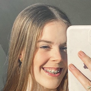 Ashley Regeling, 22 (TikTok Star)