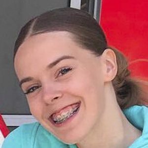 Ashley Regeling, 22 (TikTok明星)