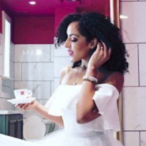 Ashley Renne, 39 (Blogger)