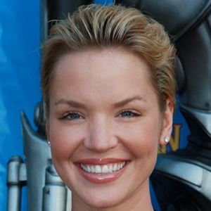 Ashley Scott, 48 (Attrice TV)