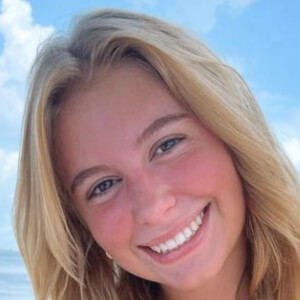 Ashley Sims, 22 (TikTok Star)