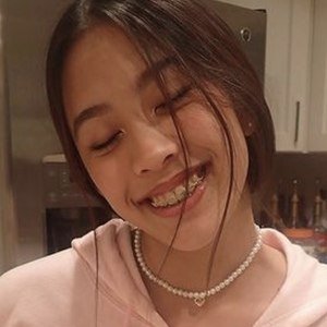 Ashley Trinh, 20 (TikTok Star)