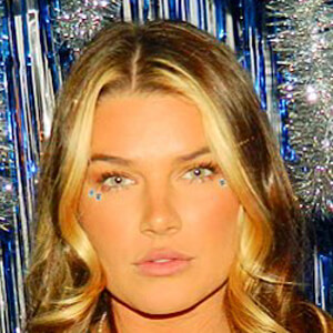 Ashlyne Wallen image 5