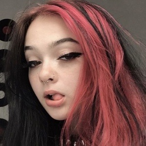 Ashlynn Courtney, 21 (TikTok Star)