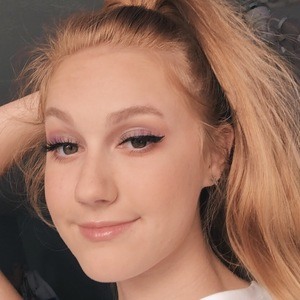 Ashlynn Duvall image 3