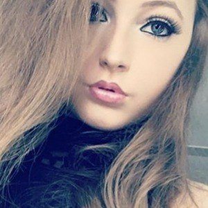 Ashlynn SevenSuperGirls, 26 (YouTube明星)