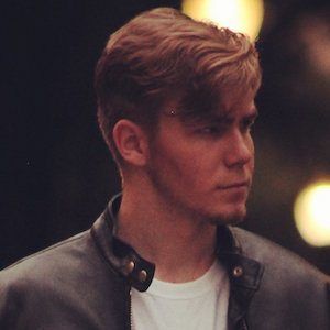 Ashtin Larold, 29 (Rapper)